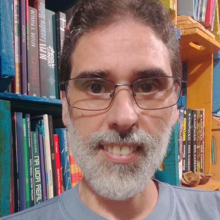 Cadu Simões