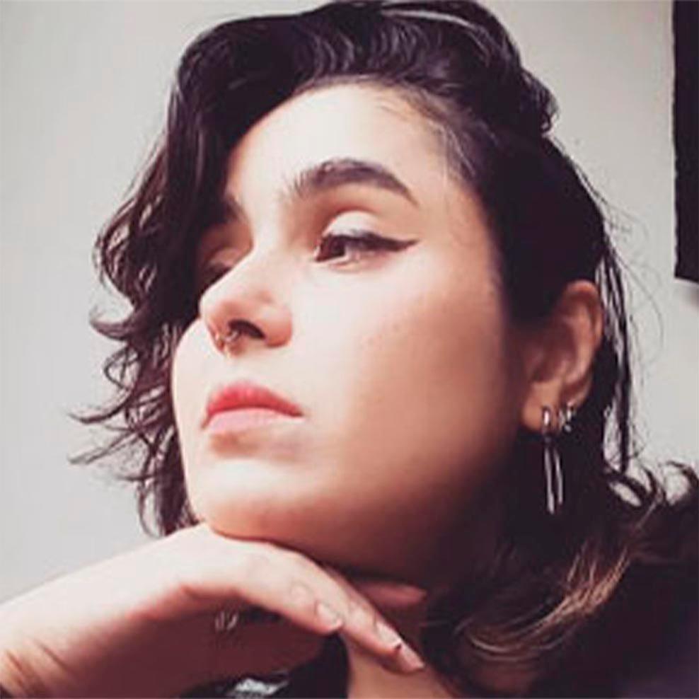 image-lineup-Mari Santtos